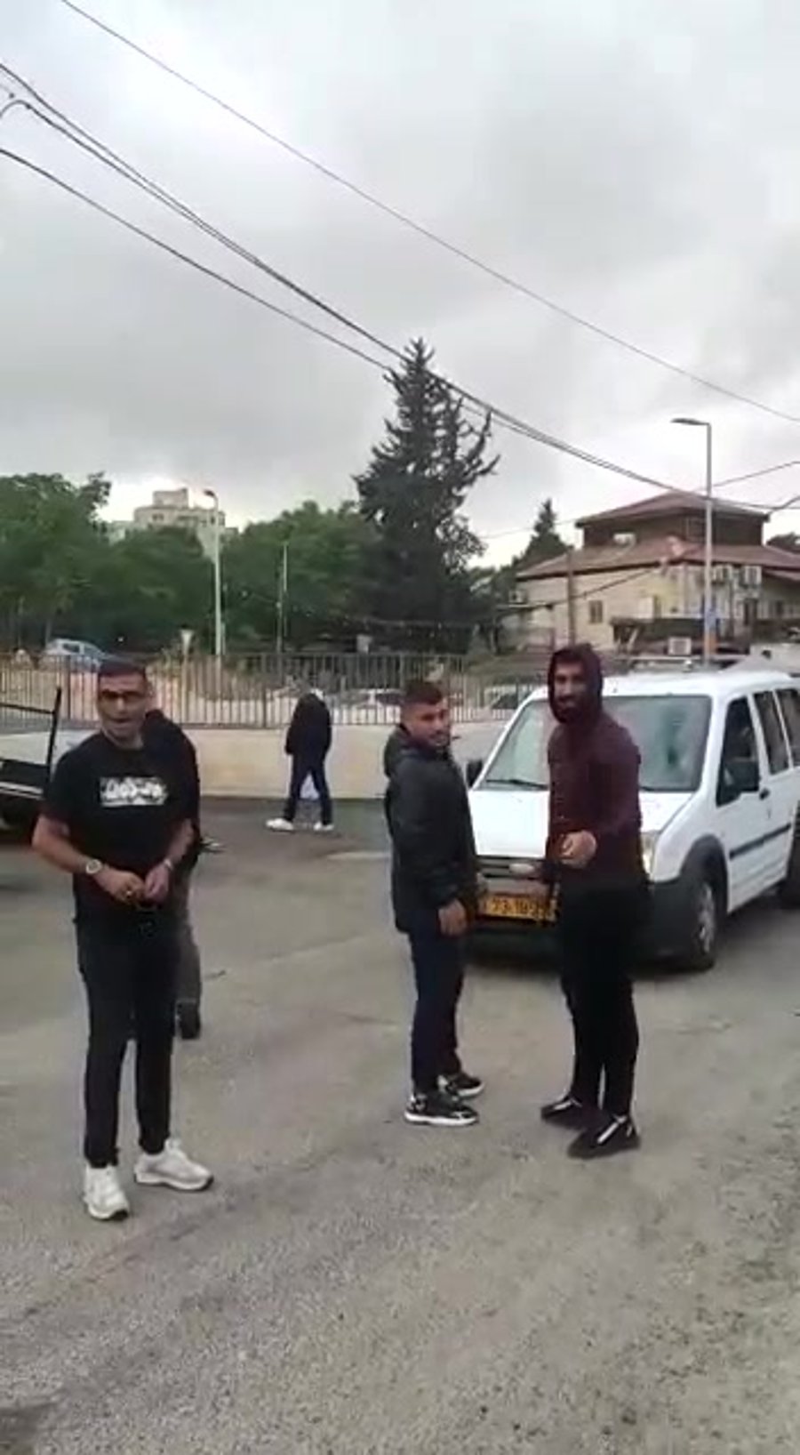 'ראח איומים טל יושבייב