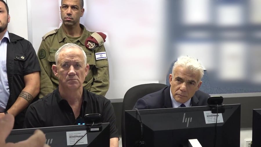 לפיד גנץ עלות השחר (1)