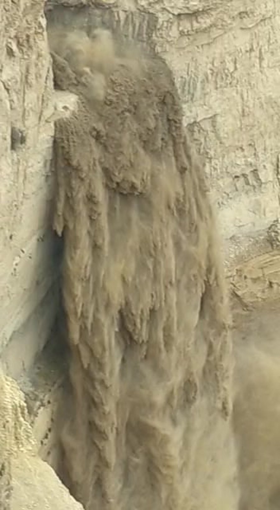 WhatsApp Video 2022-11-02 at 15.47.57