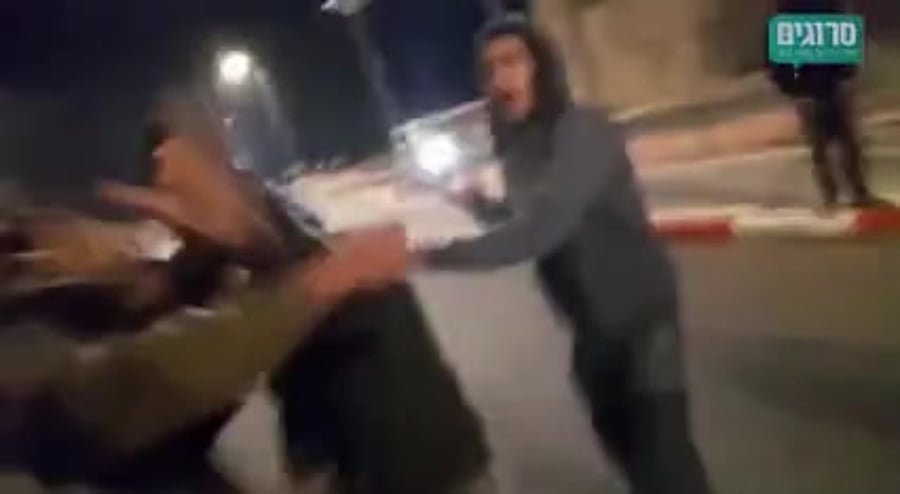 מטושטש – קצין דורך נשק