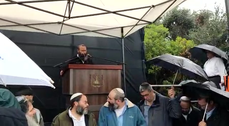 הרב נחום דרוקמן בנצי רובין