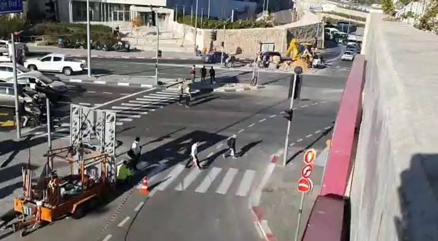 עבודות כביש 16