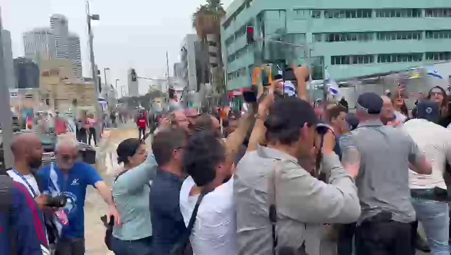 מעצר מפגינים תל אביב (חיים גולדברג)