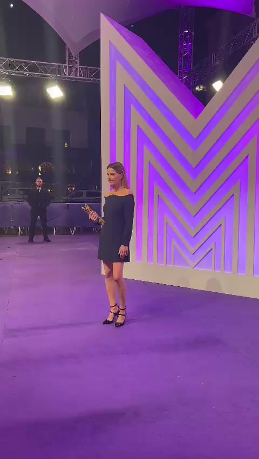 WhatsApp Video 2023-03-24 at 22.51.13