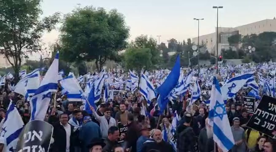 WhatsApp Video 2023-03-27 at 19.04.45 (1)