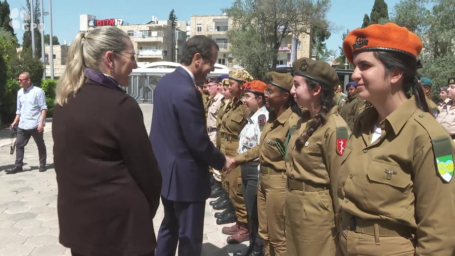 הרצוג חיילים מצטיינים
