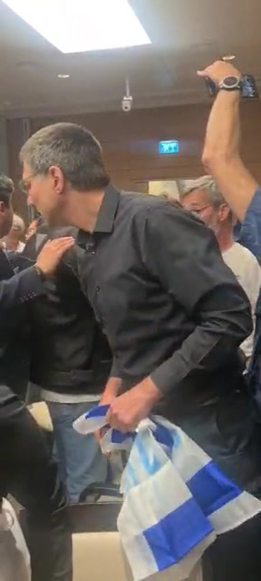 WhatsApp Video 2023-04-30 at 18.31.23