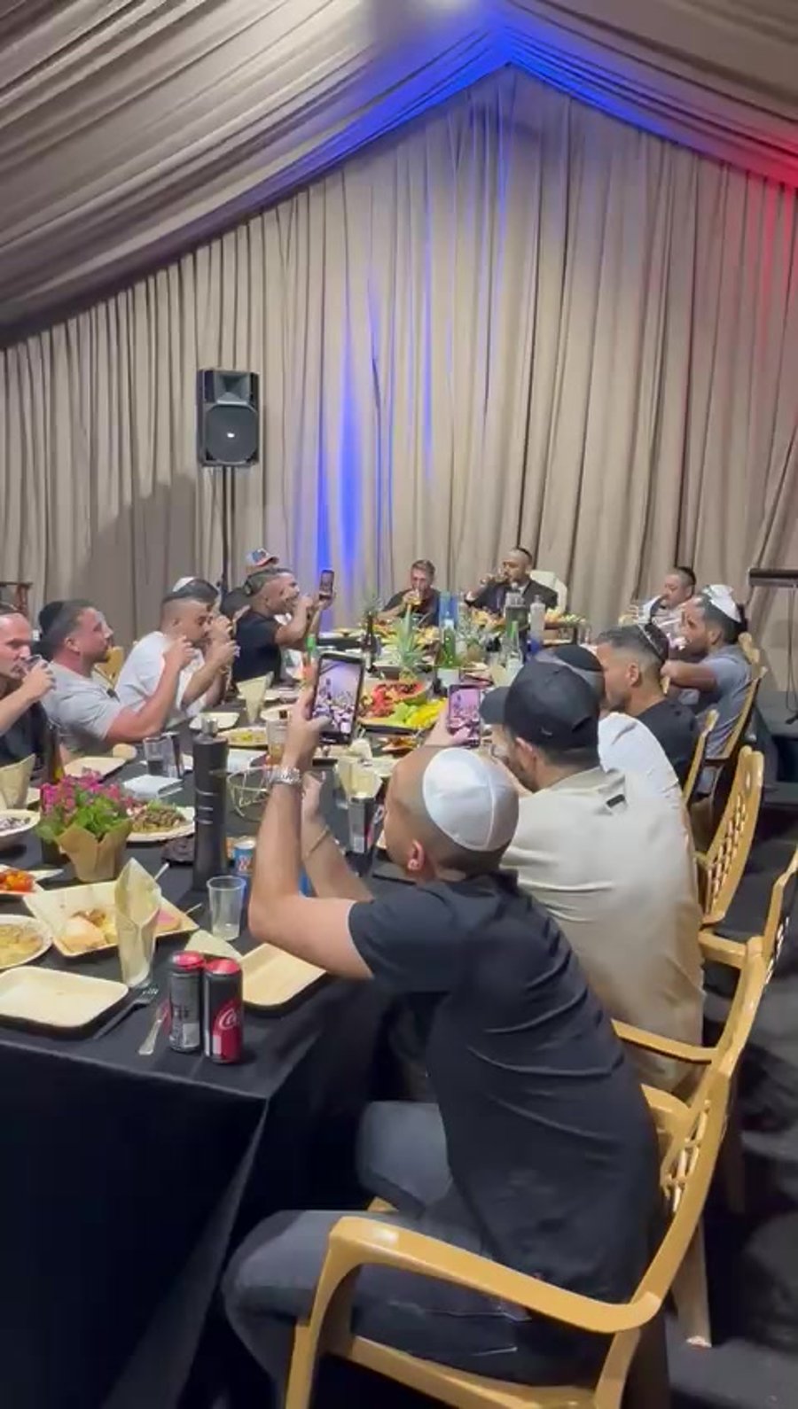 סעודת הודיה עומר אצילי