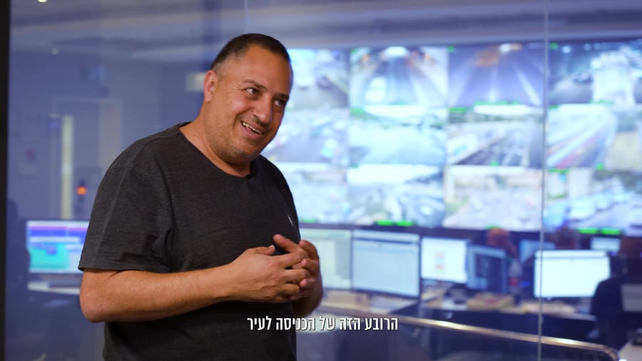 קובי ממליה עם בירול