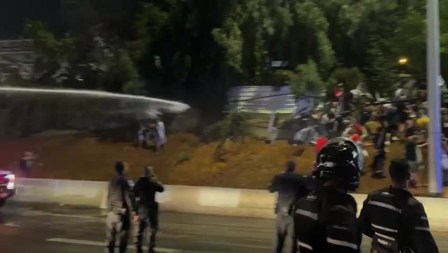 מכתזית ומעצרים (דוברות המשטרה)