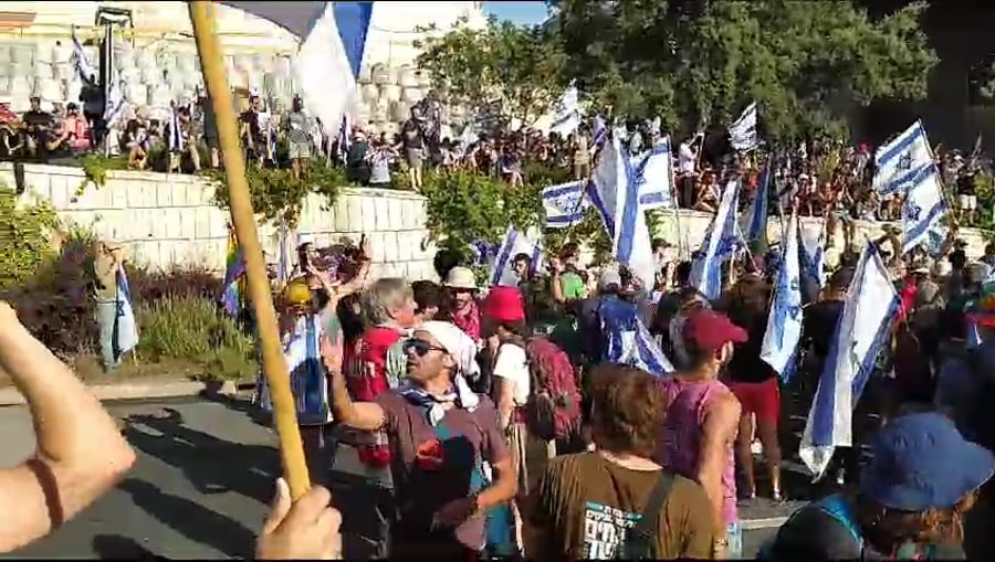 WhatsApp Video 2023-07-24 at 17.40.58