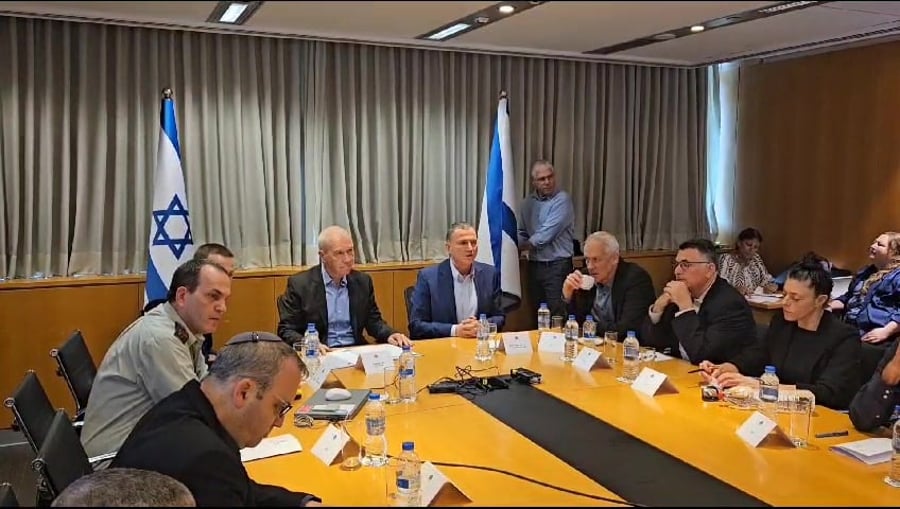 אדלשטיין גלנט דיון