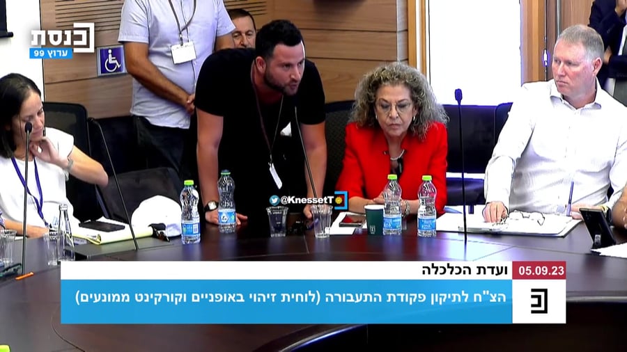 _הגיע הזמן להחזיר את המדרכות להולכי הרגל_ – גיא הוכמן דיבר על כלי הנסיעה שמהווים סכנת חיים בעיר