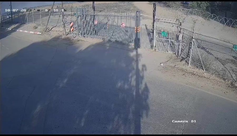 שער אחורי בארי (1)