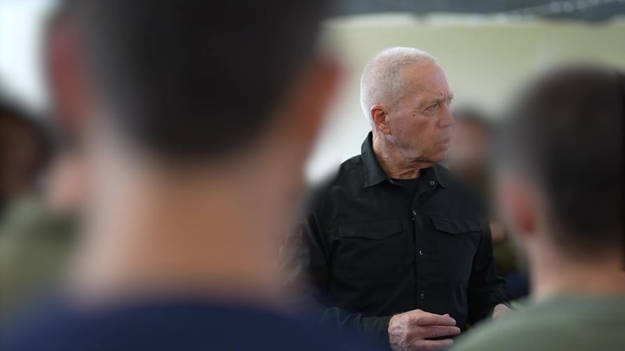 שר הביטחון בשיח לוחמים