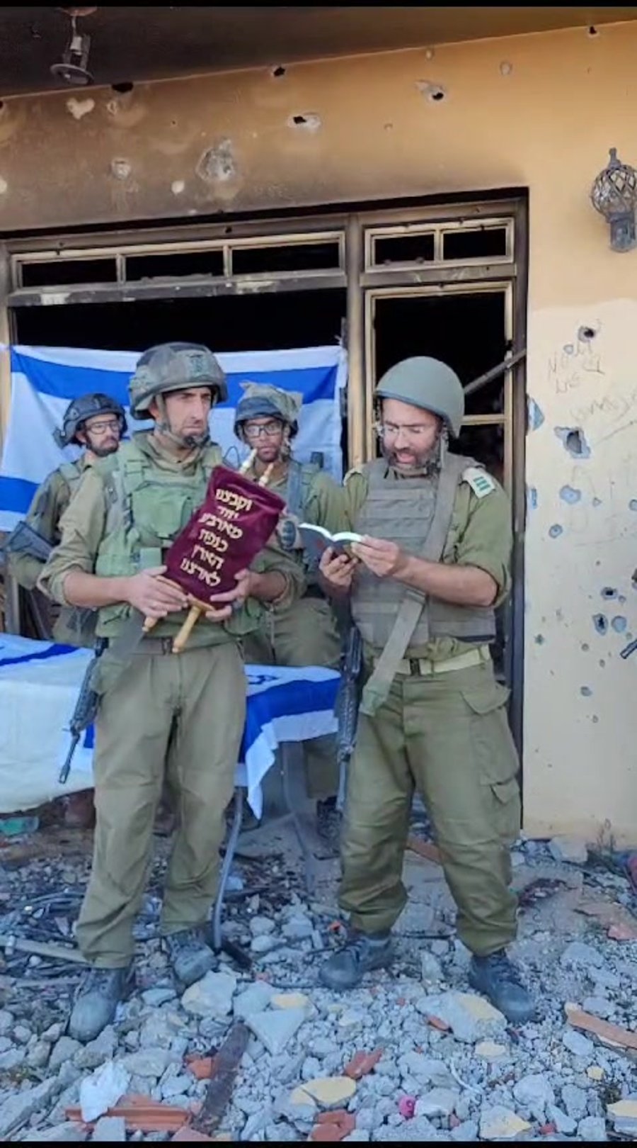 הכנסת ספר תורה נצרים עדי אברספלד (1)