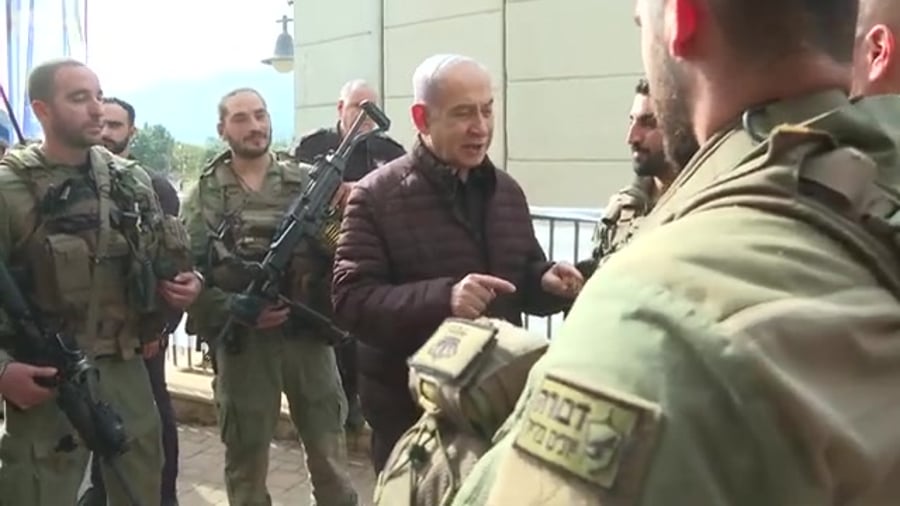 נתניהו עם הלוחמים בצפון