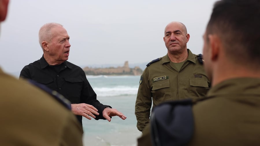 דברי שר הביטחון בשייטת 17.1 צילום- שחר יורמן