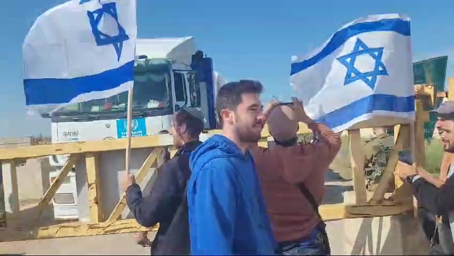חסימת כרם שלום משאיות צו 9