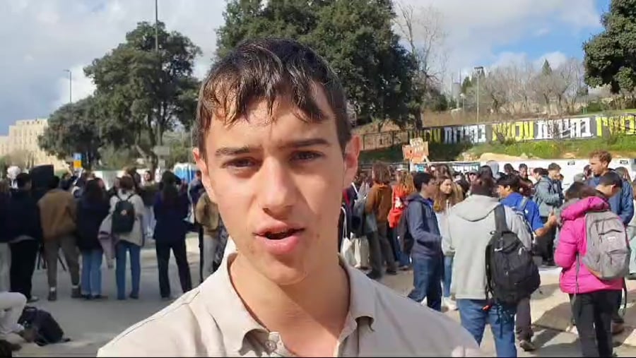 הפגנת מכינות מול הכנסת (1)