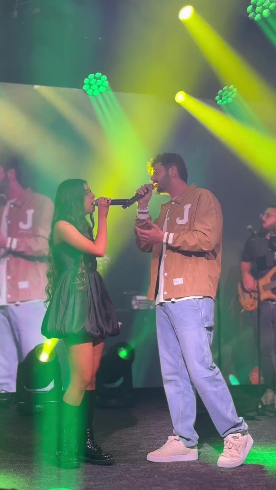 WhatsApp Video 2024-03-13 at 23.05.14
