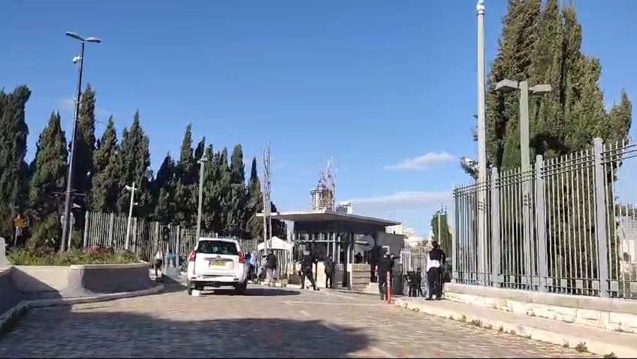 WhatsApp Video 2024-03-20 at 15.56.02