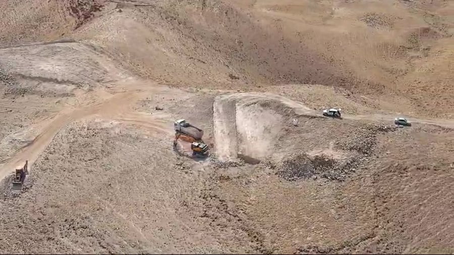 עקירה בייושב נוקדים