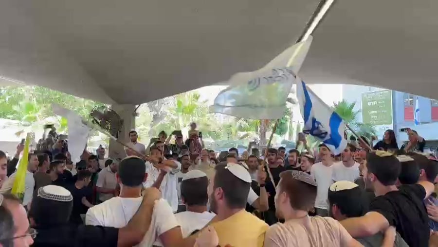 WhatsApp Video 2024-05-09 at 15.11.30