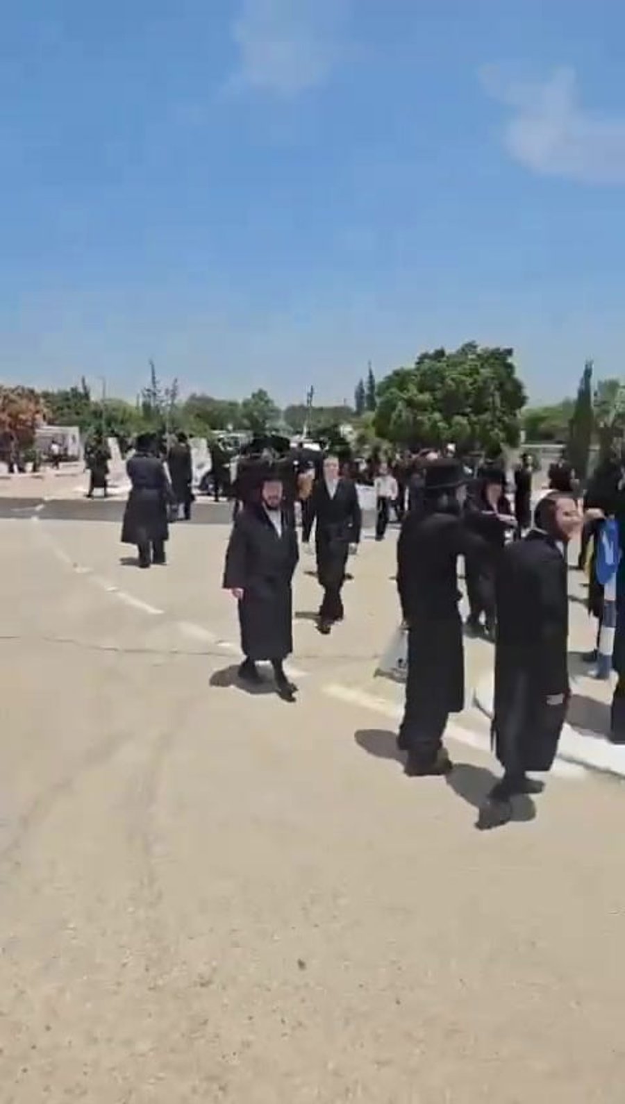WhatsApp Video 2024-05-26 at 13.28.07