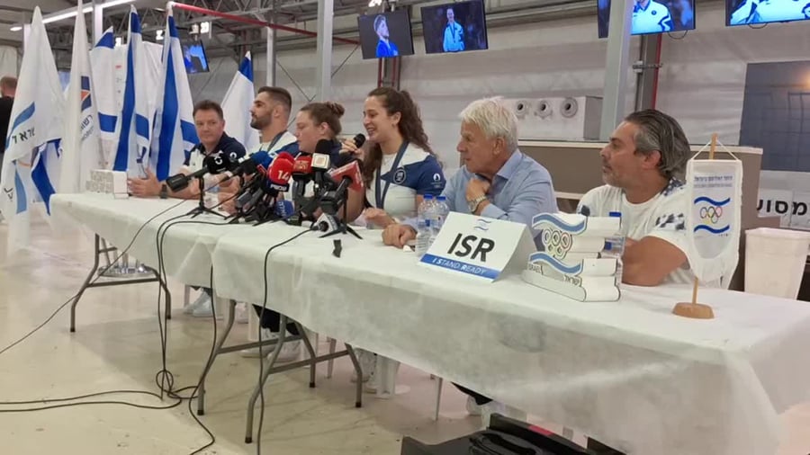 לניר מסיבת עיתונאים