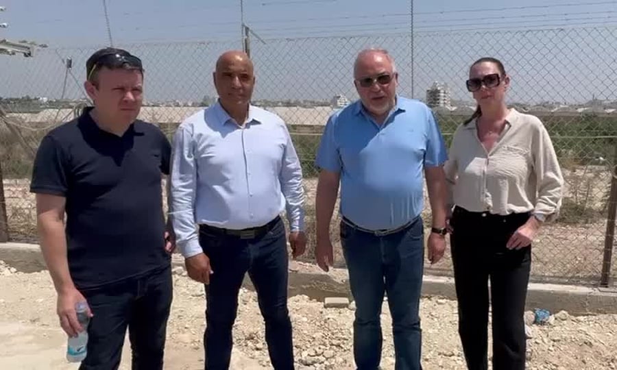 ליברמן בעמק חפר