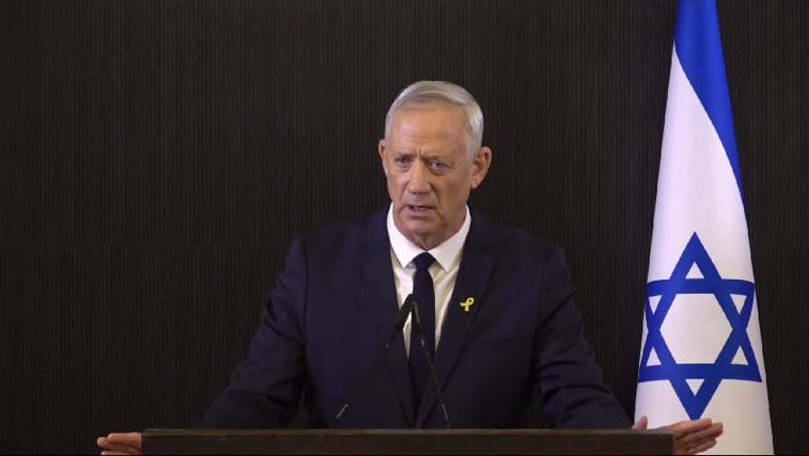 גנץ על לחית היד עם בן גביר