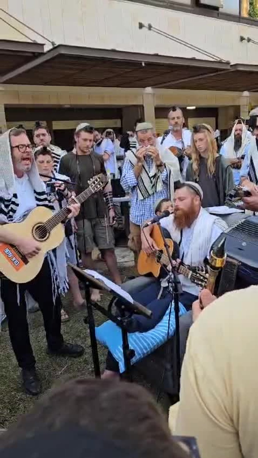 תפילת ראש חודש 4