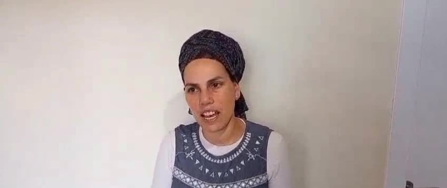 אם הפצוע מירי השוטר מבקשת להתפלל