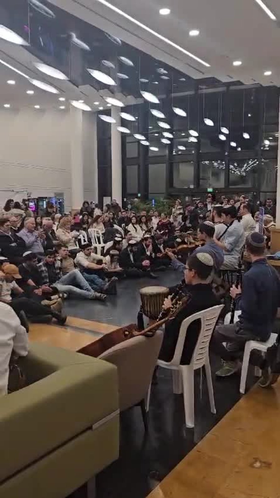 מלווה מלכה