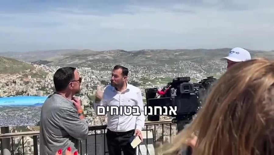 לארי האק ויוסי דגן)