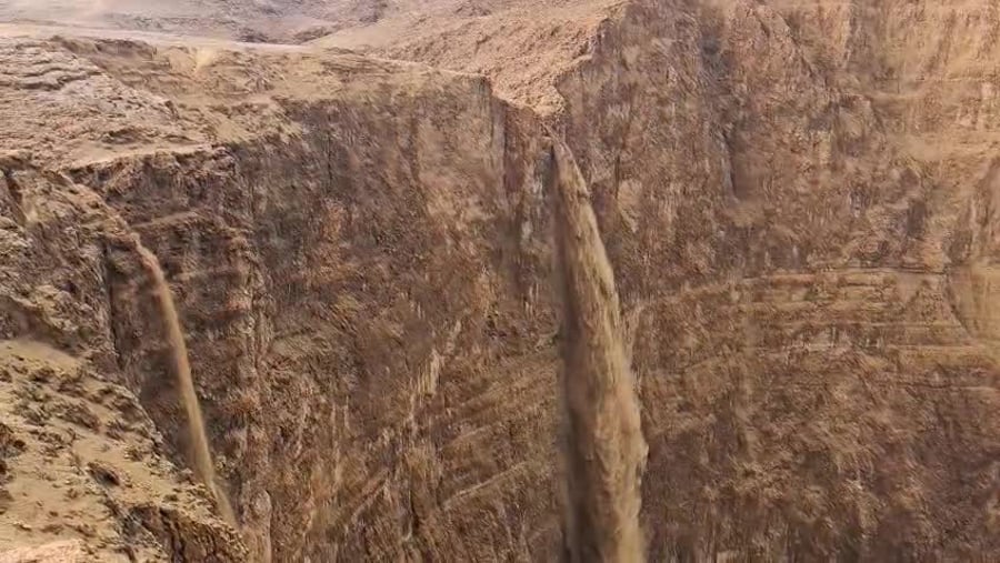 WhatsApp Video 2025-05-04 at 18.34.39