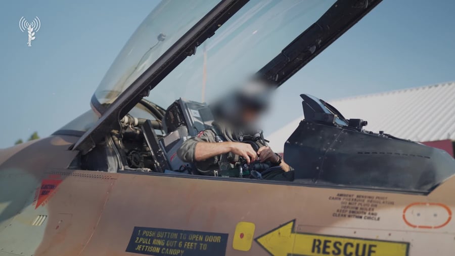 מטוס קרב f15 בהמראה