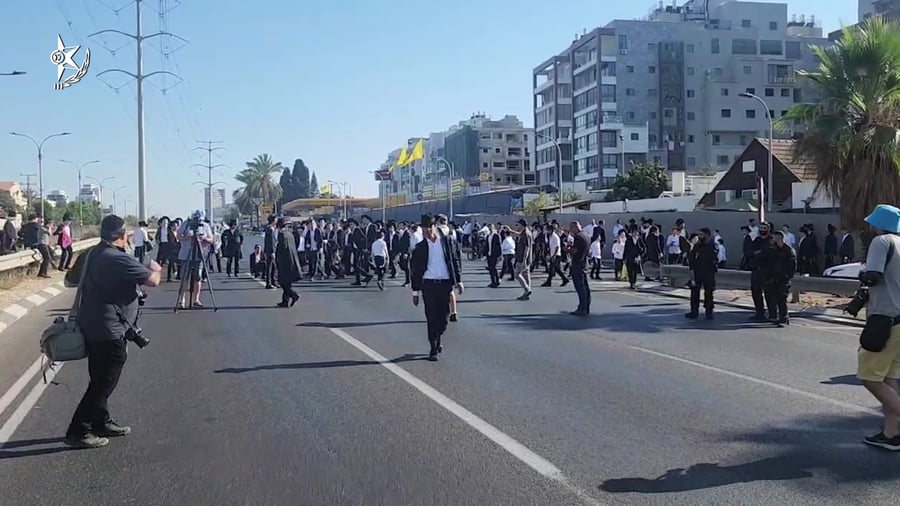 הפגנה בכביש 4