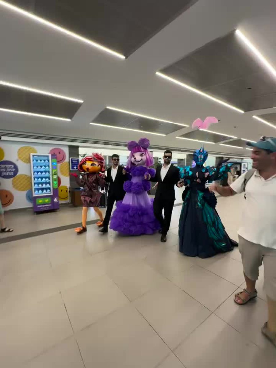 הזמר במסכה (באדיבות קשת 12) 5
