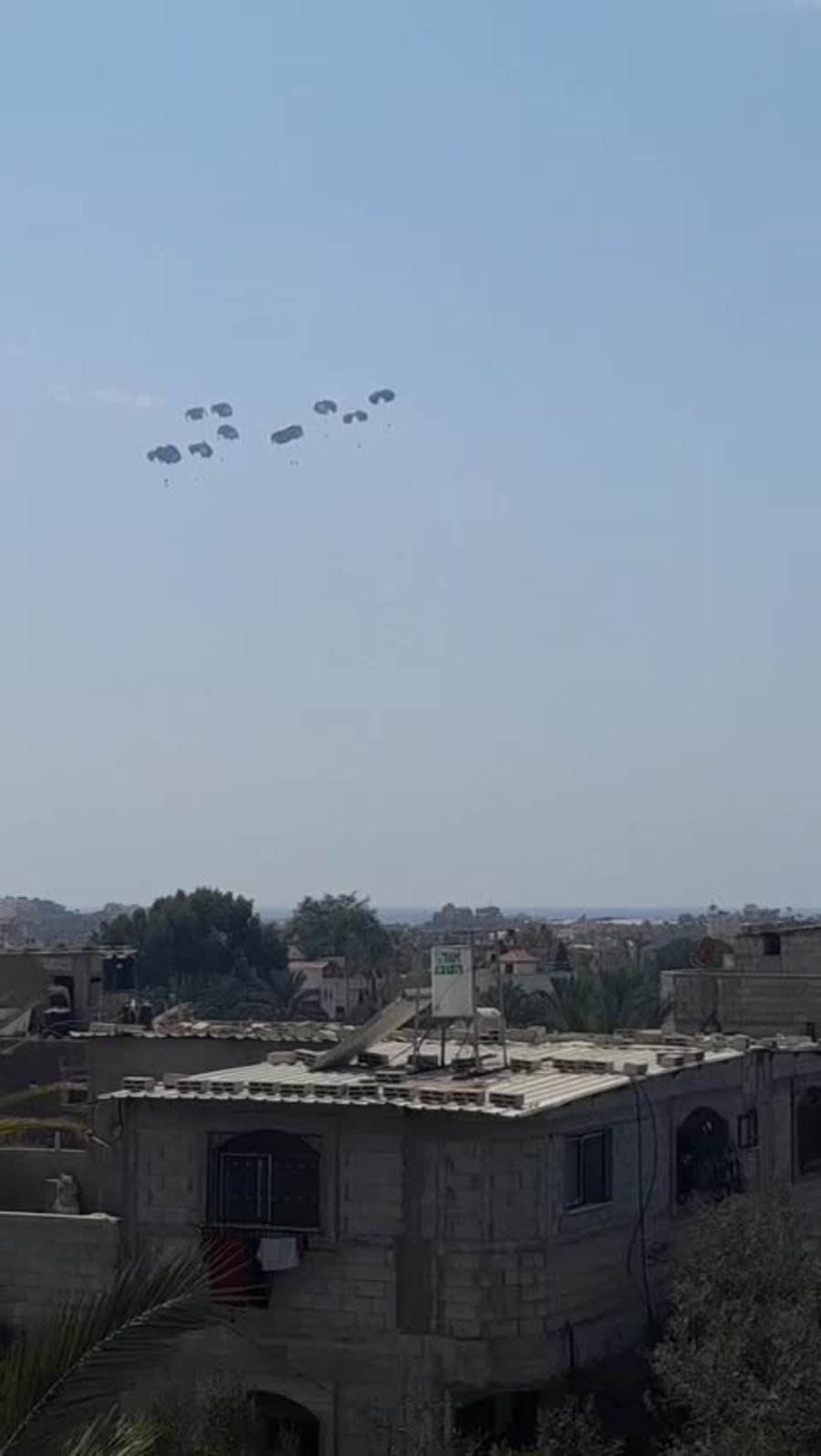 הצנחת סיוע בעזה