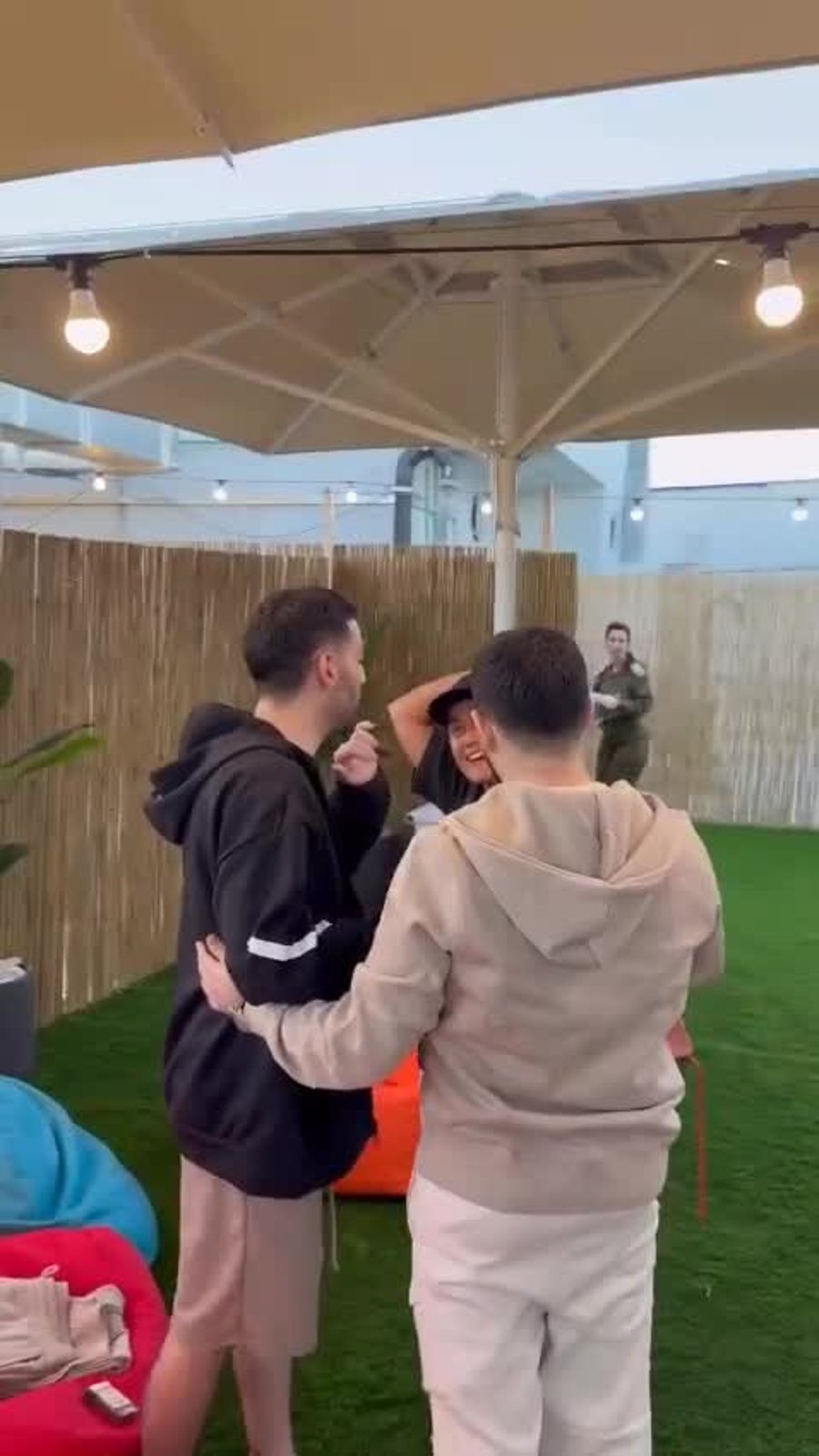 אמילי דמארי גלי וזיו ברמן