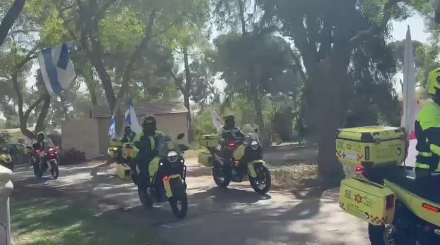 הכניסה לקיבוץ להלווית רונן אנגל