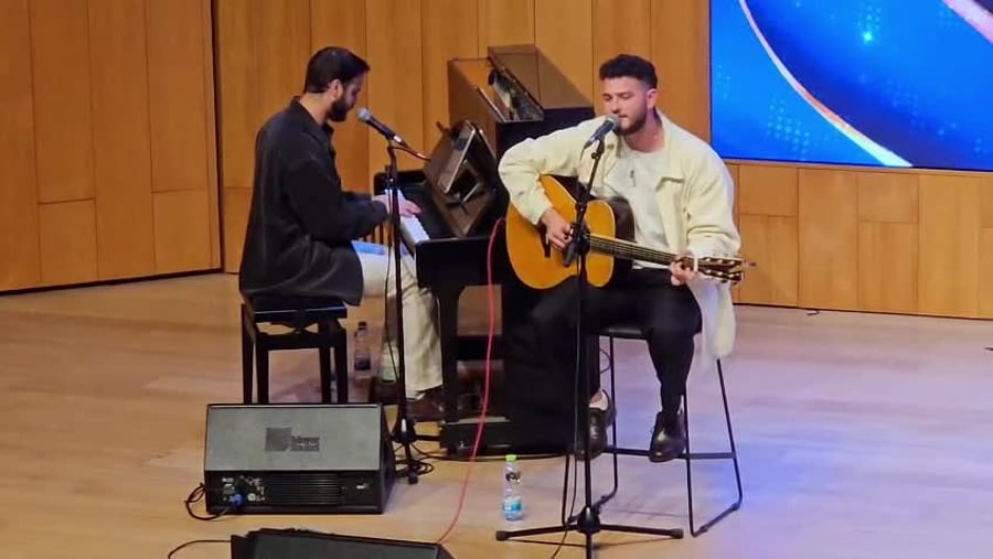 אלון אהל