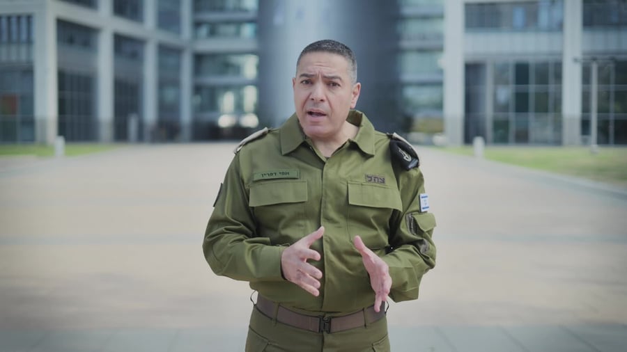 דובר צה"ל תא"ל אפי דפרין (צילום: דובר צה"ל)