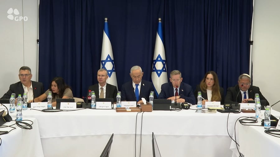 ישיבת הממשלה בחדר המלחמה