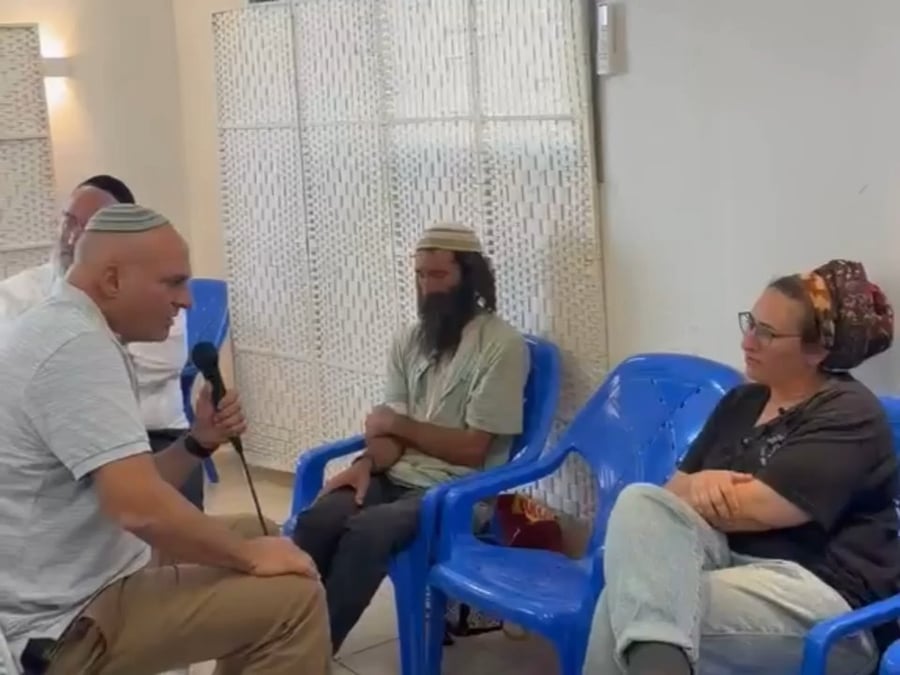 אליהו ליבמן ניחם את משפחת בניהו מלט הי"ד