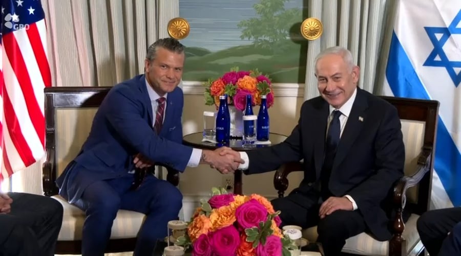 ראש הממשלה בנימין נתניהו נפגש עם מזכיר המלחמה של ארה״ב, פיט הגסת׳ 