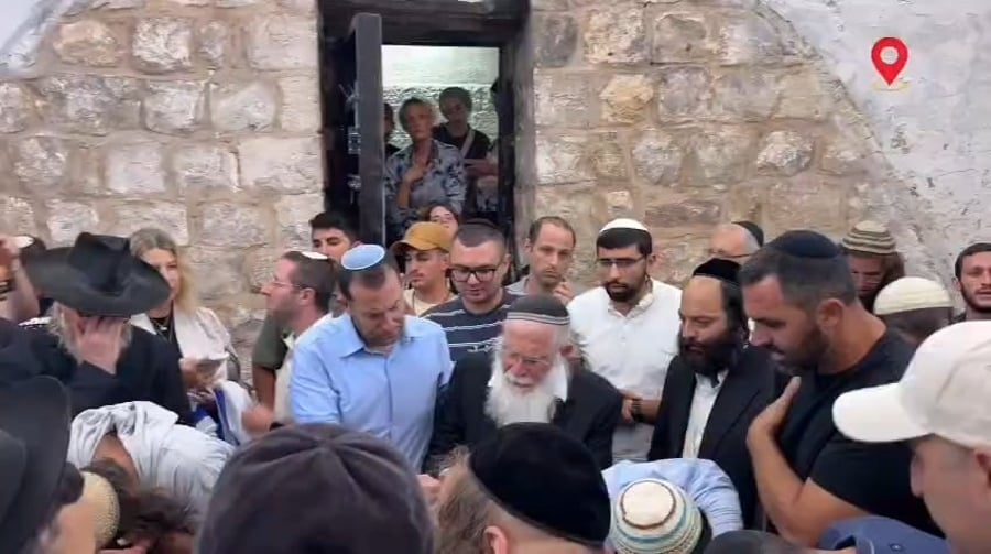 אלפים בקבר יוסף