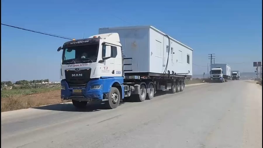 רגע הגעת הקרוואנים